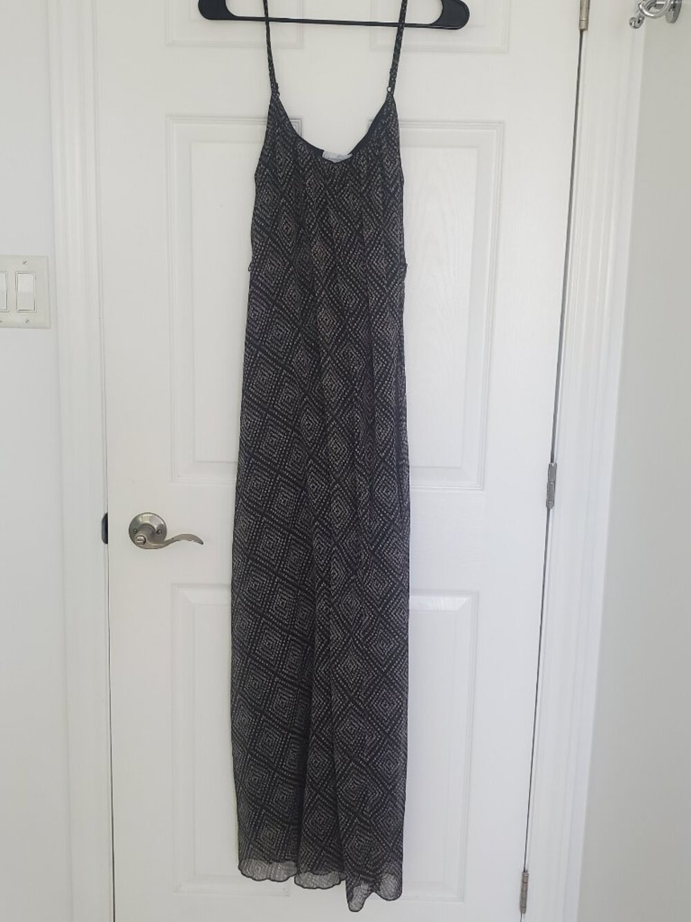 Jessica Simpson Sleeveless Maxi Dress – Size Medium